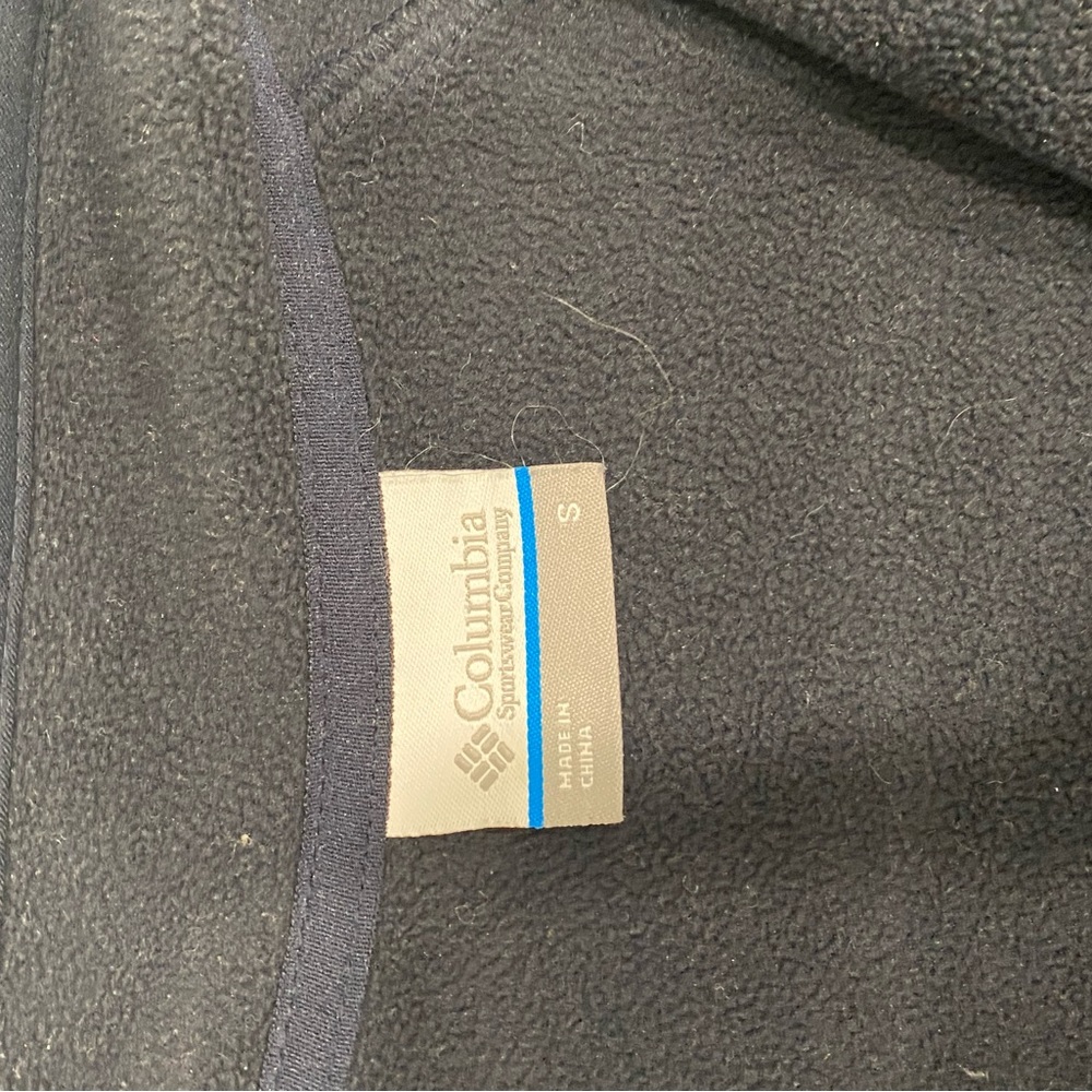 Navy Columbia Softshell jacket - Picture 2 of 4